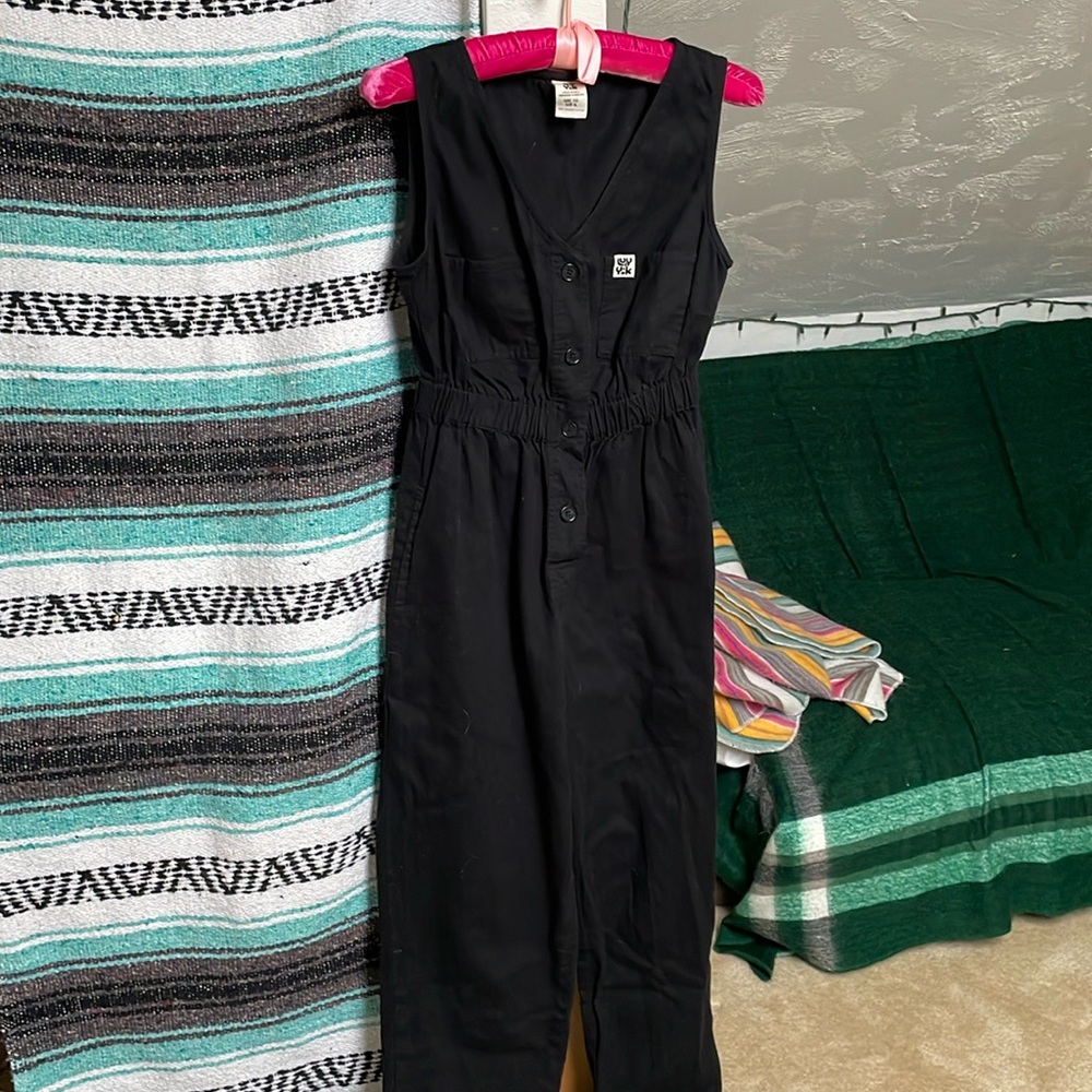 Lucy and Yak Juni sleeveless jumper - black, size 6